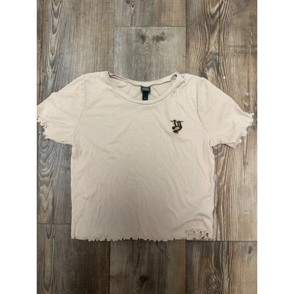 Nude cropped top with lettuce, ruffle hem